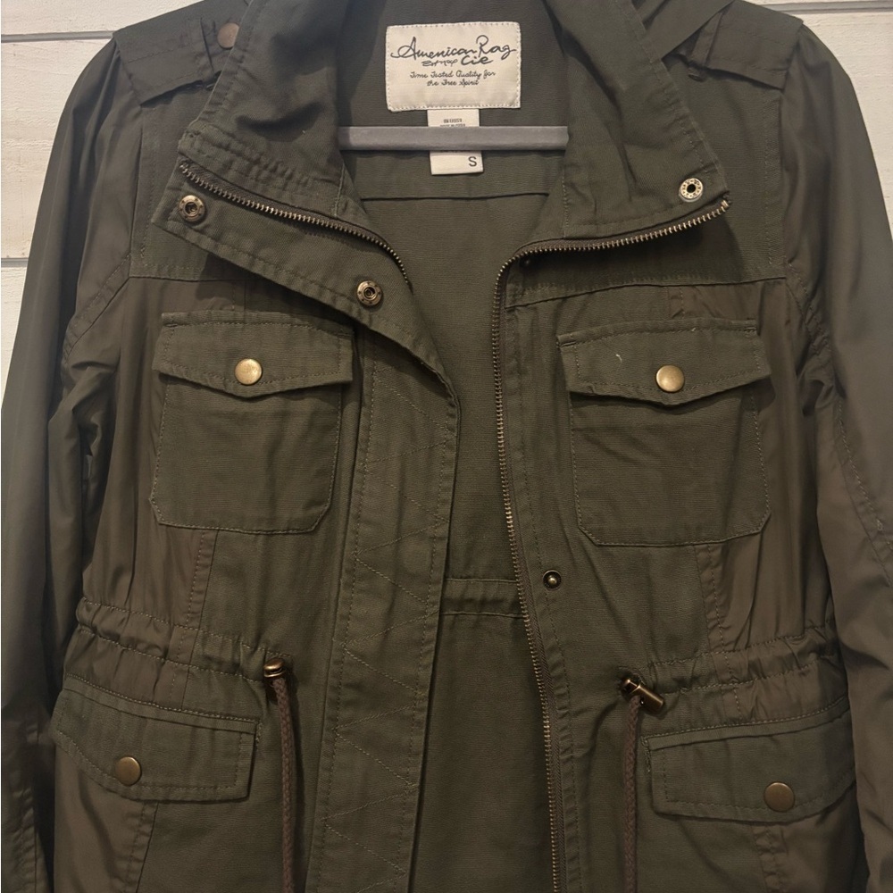 American Rag Olive Green Utility Jacket in size small. Great condition! - Picture 7 of 15